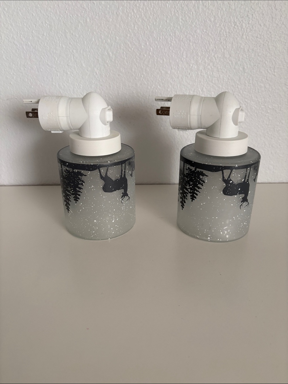 Scentsy Plug-In Warmers with Deer Silhouette in White and Gray
